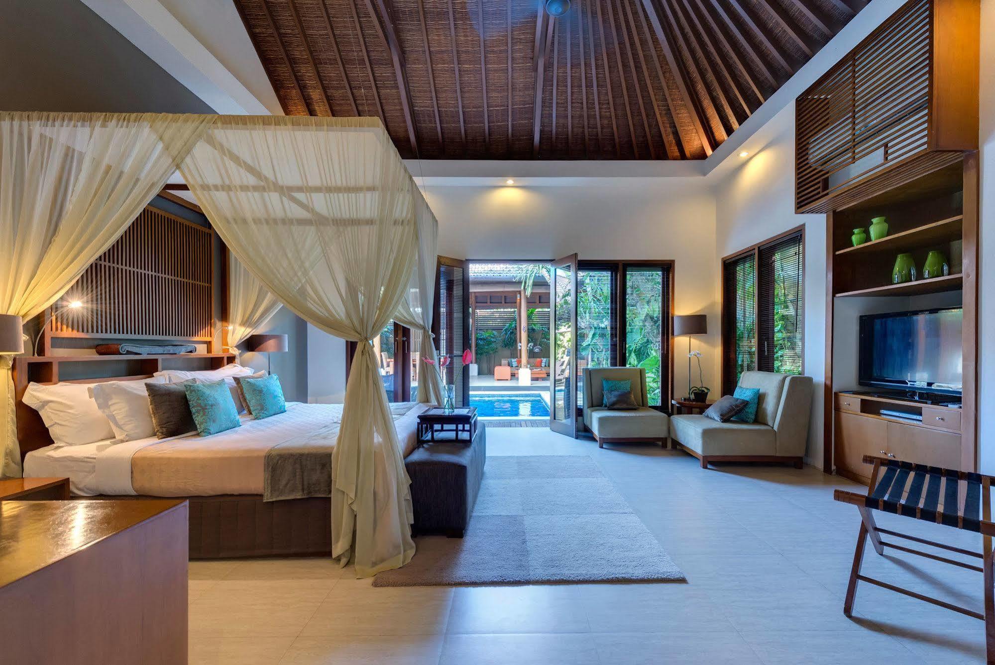 Lakshmi Villas Seminyak  Exterior photo